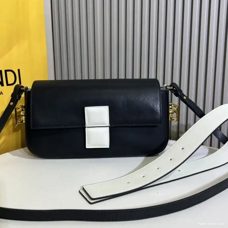 Cheap Medium Baguette Nappa Fendi In Bag Leather Black Twist 0627